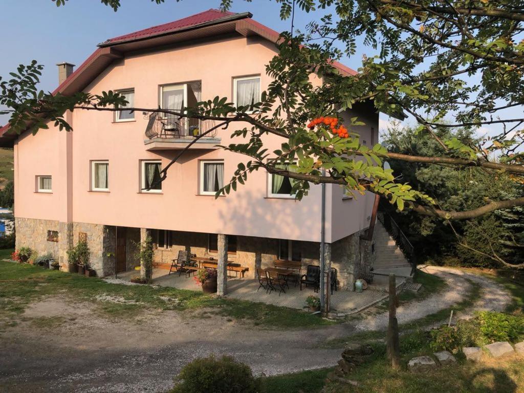Agroturystyka Kapellanka - Kraina Wygaslych Wulkanow Wojcieszow Экстерьер фото